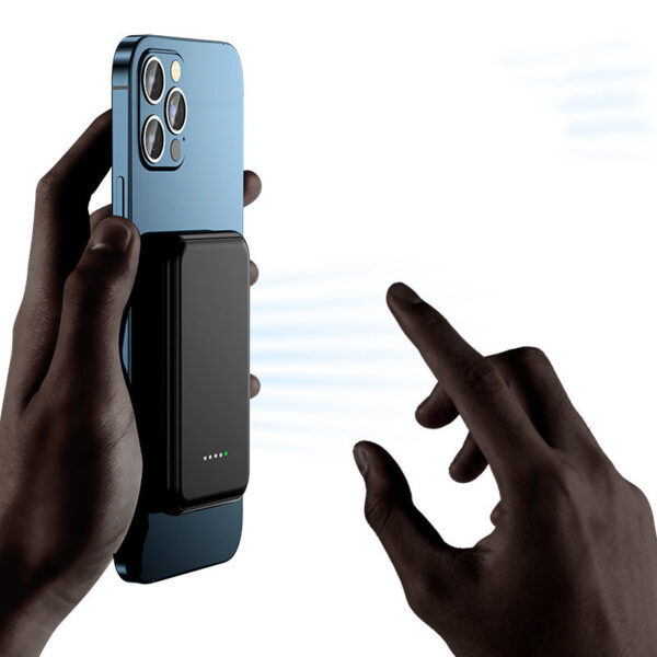 Mini Fast Charging Magnetic Wireless Power Bank 5000 MAh Portable - Image 6