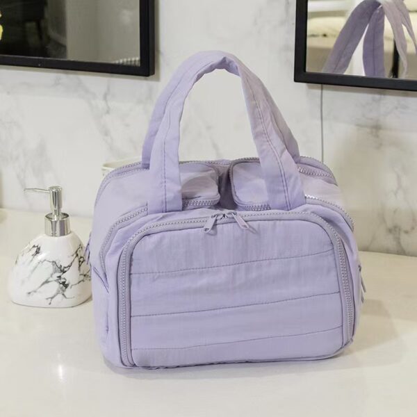 Lightweight And Large Capacity Partition Storage Travel Bag - Image 7