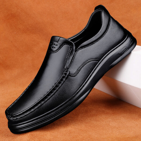 Outdoor Men's Breathable One Pedal Leather Shoes - Image 3
