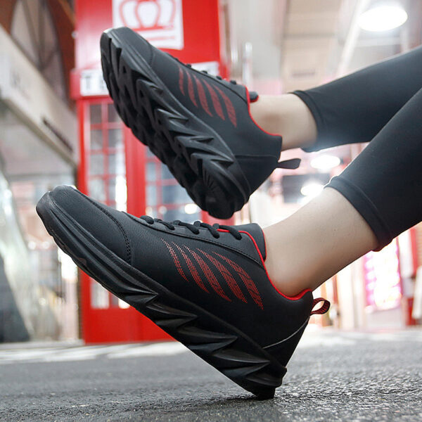 Men's Soft Bottom Light Casual Shoes Teenagers Autumn And Winter Leather Running Shoes - Image 2