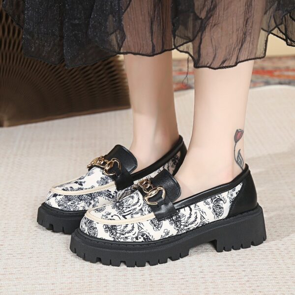 Plus Size National Style Muffin Platform Loafers Female Fashionable Golden Chain - Image 5