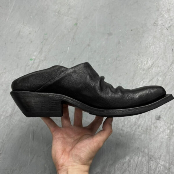 Black Retro Unisex Small Leather Shoes With Height Increase - Image 5