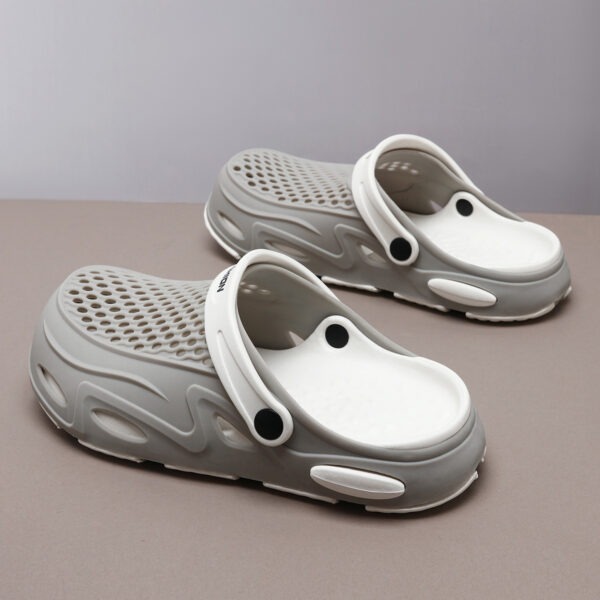 Men's Summer Closed Toe Non-slip Breathable Beach Slippers - Image 5