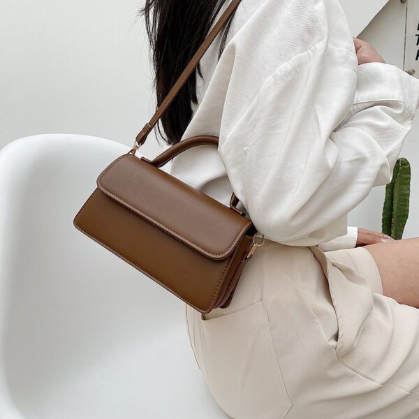 Retro Textured Solid Color Simple Handheld Versatile Shoulder Bag - Image 7