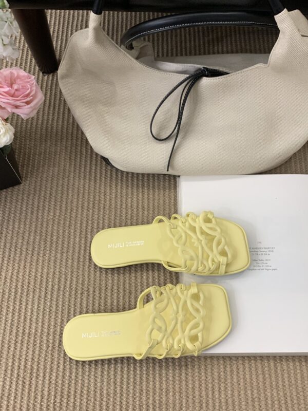 Summer Roman Style Hollow-out Slippers Flat All-match Vacation Style Beach Slippers Women - Image 5
