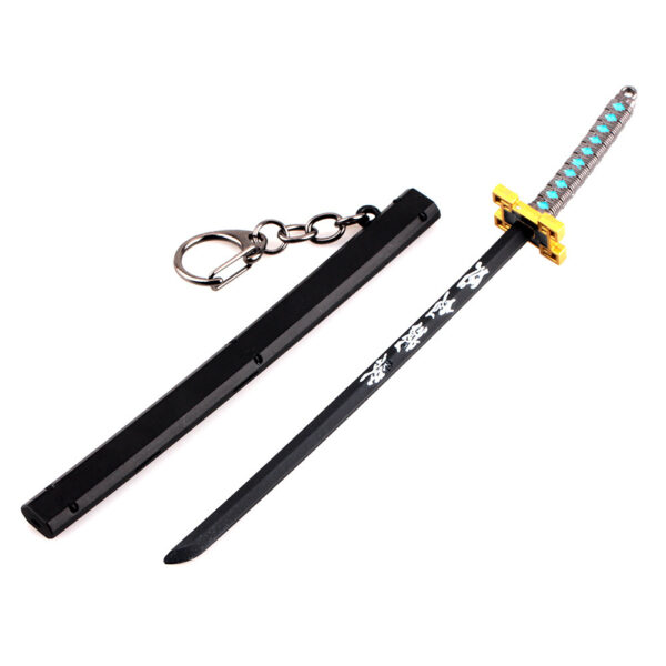 Japanese Wheel Knife With Sheath Sword Weapon Model Metal Keychains - Image 3