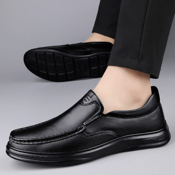 Outdoor Men's Breathable One Pedal Leather Shoes - Image 5