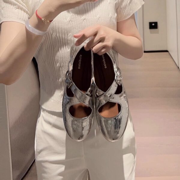 Cross Strap Silver Round Head Women's Shallow Mouth Flat Bottom Leather Shoes - Image 2