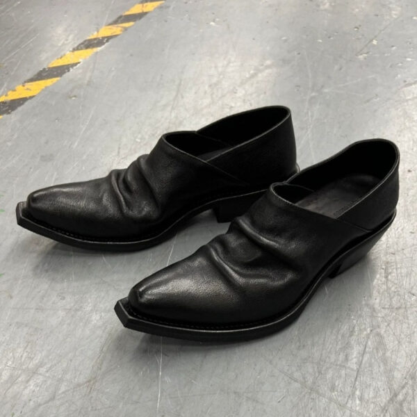 Black Retro Unisex Small Leather Shoes With Height Increase