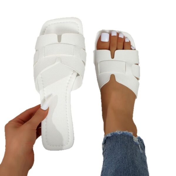Solid Color Lightweight Flat Slippers Women's Outdoor Beach Sandals - Image 6
