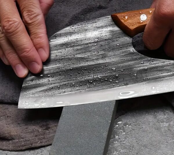 1pc Hand Forged Bone Cutter Kitchen Knife - Sharp Lightweight Dual-Use Slicer For Women - High-Carbon Stainless Steel, Ergonomic Handle, Easy To Clean, And Durable - Image 2