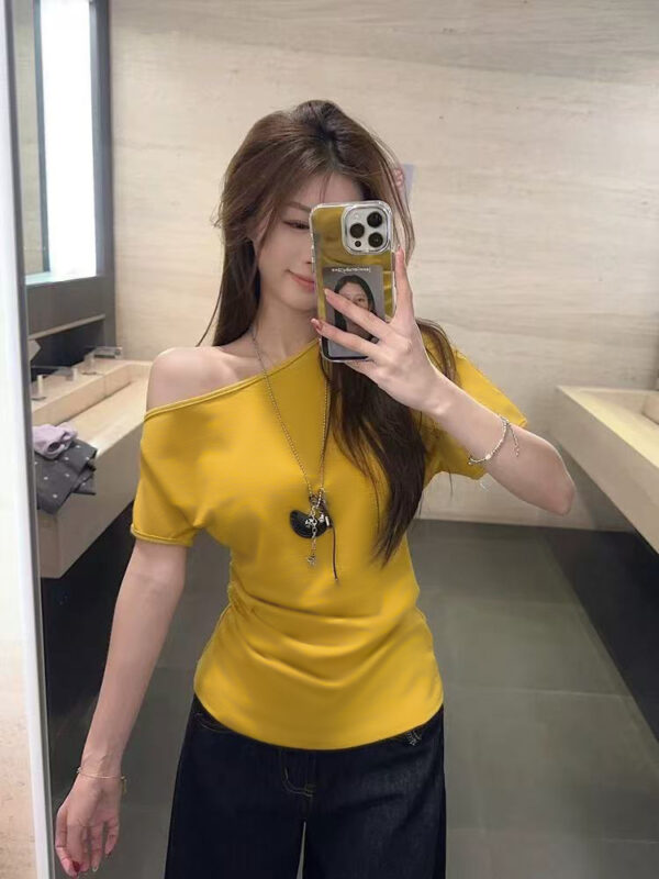 Women's Short-sleeved T-shirt Off-the-shoulder Fitted Waist Top - Image 7