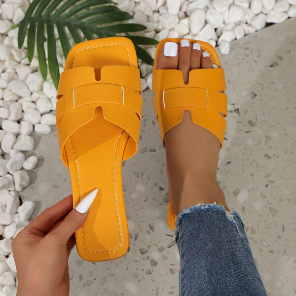 Solid Color Lightweight Flat Slippers Women's Outdoor Beach Sandals - Image 7