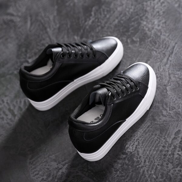 Soft Leather White Thick Bottom Height Increasing Insole Canvas Shoes