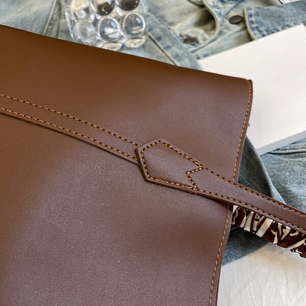 Autumn Korean Style Retro Women's Shoulder Bag Fashion Casual - Image 4