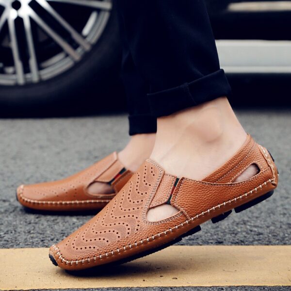 Fashion Men's Closed Toe Casual Breathable Sandals - Image 8
