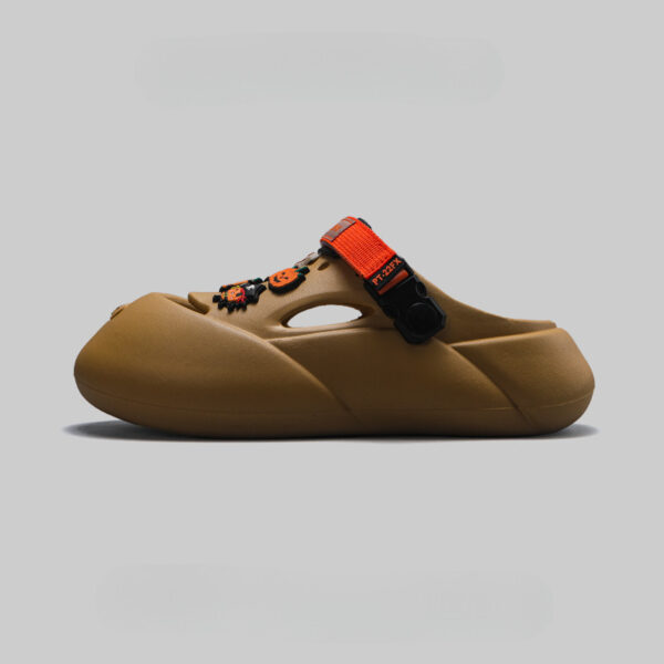 Summer Funny Baotou Beach Hole Shoes Men - Image 4