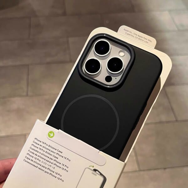 Fine Circle Magnetic Phone Case Frosted Hard Shell - Image 3