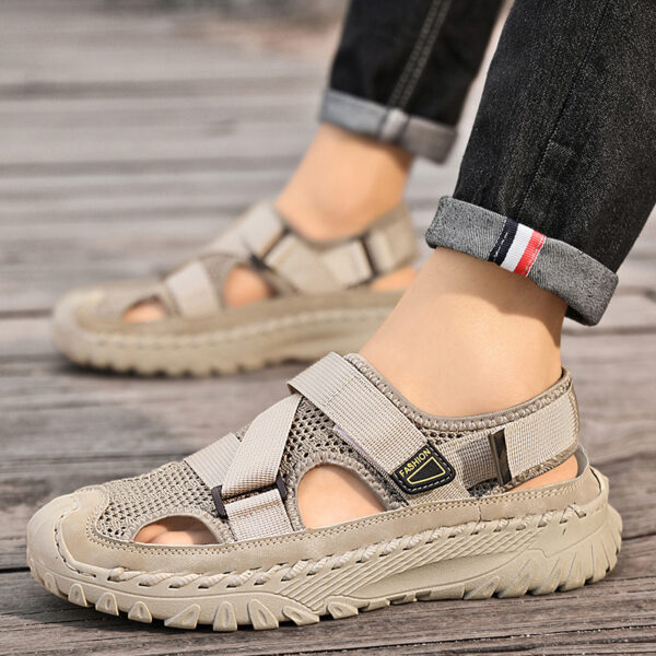 Summer Men's Hollow Mesh Surface Breathable Trendy Casual Shoes All-matching Sandals - Image 4