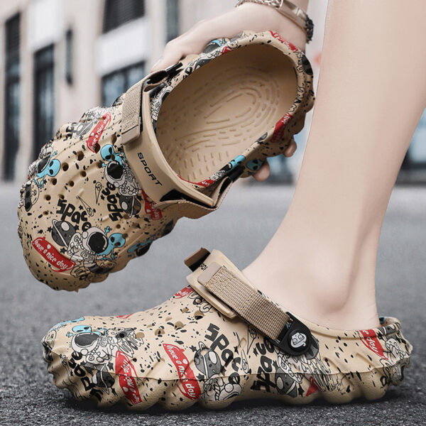 Men's Plus Size EVA Rubber And Plastic Outdoor Fashion Closed Toe Sandals - Image 5