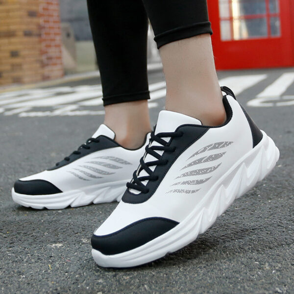 Men's Soft Bottom Light Casual Shoes Teenagers Autumn And Winter Leather Running Shoes - Image 8