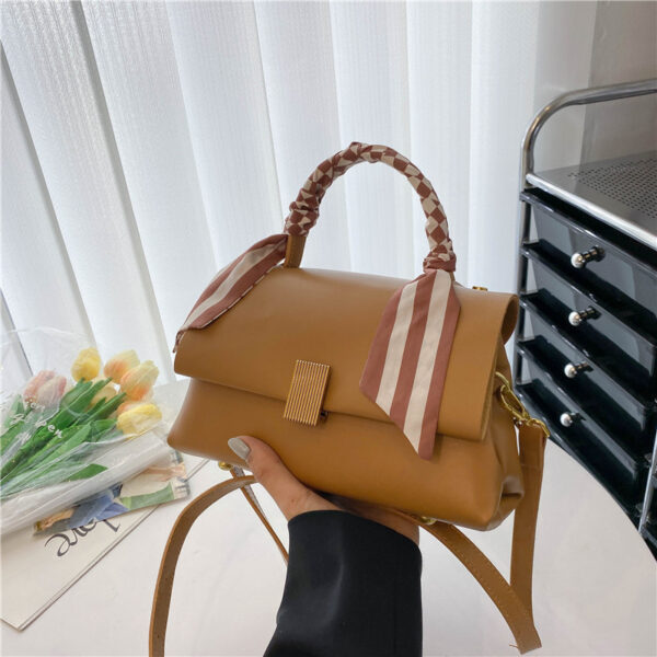 Simple Elegant Commuter Shoulder Handbag - Image 6