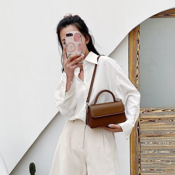 Retro Textured Solid Color Simple Handheld Versatile Shoulder Bag - Image 8