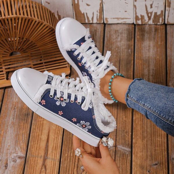 Spring And Autumn New Casual All-match Flat Lace-up Plus Size Low-top Canvas Shoes For Women - Image 5