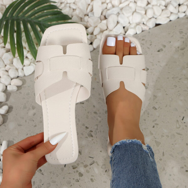 Solid Color Lightweight Flat Slippers Women's Outdoor Beach Sandals - Image 4