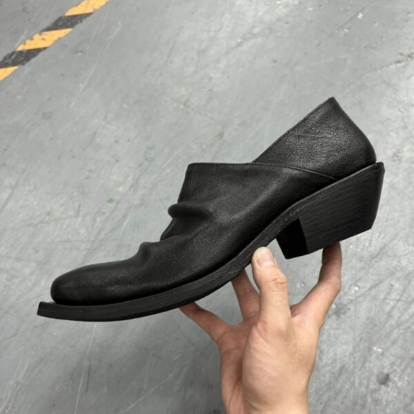 Black Retro Unisex Small Leather Shoes With Height Increase - Image 2