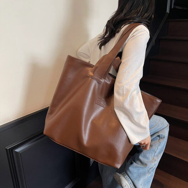Advanced Texture Lightweight Travel Bag Casual Shoulder Bag - Image 3