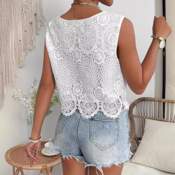 Short Solid Color Lace Casual Bottoming Shirt - Image 2