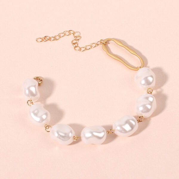 Baroque irregular pearl bracelet - Image 5