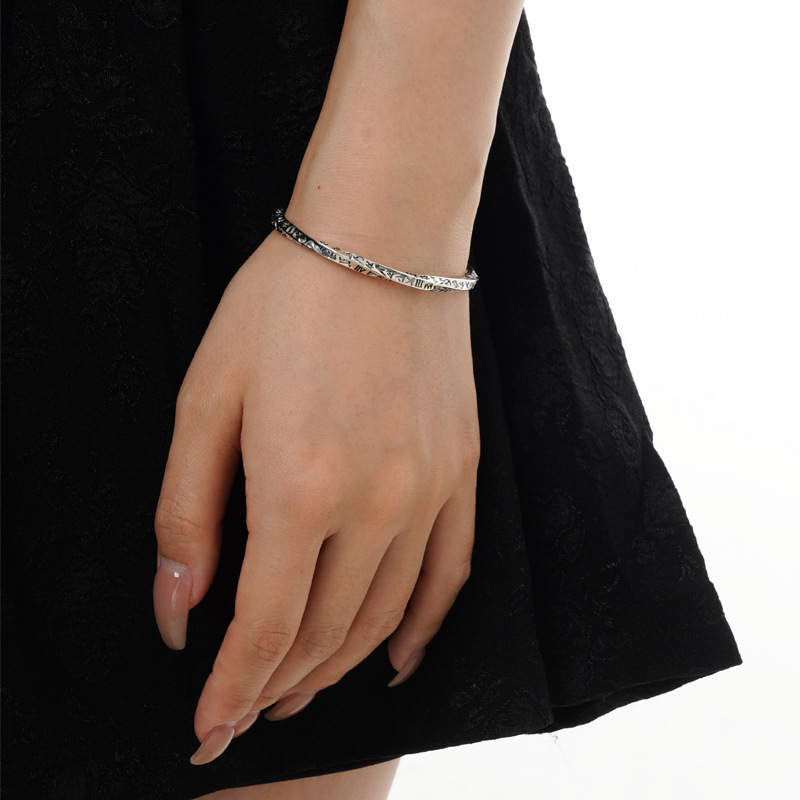 S925 Sterling Silver Mobius Bracelet For Women - Image 3