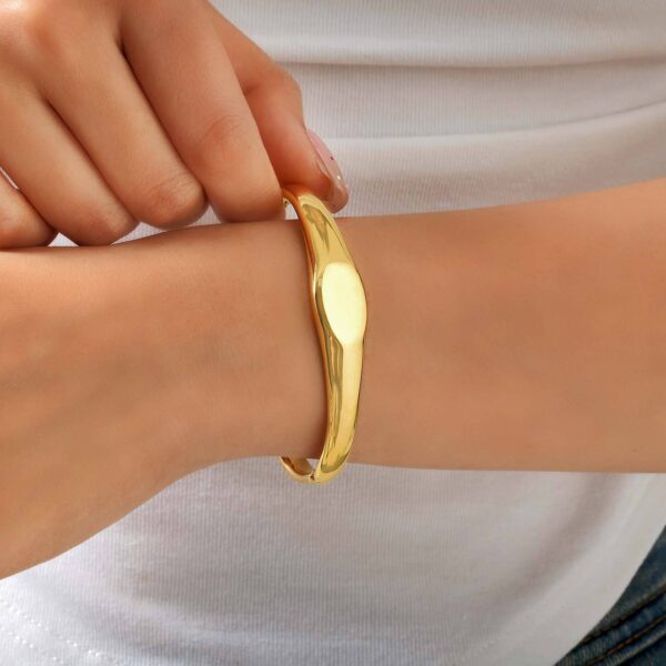 Women's Stainless Steel Stylish Glossy Bracelet - Image 2