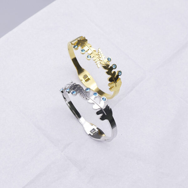 Women's All-match Fashionable Stainless Steel Leaf Diamond Bracelet - Image 3
