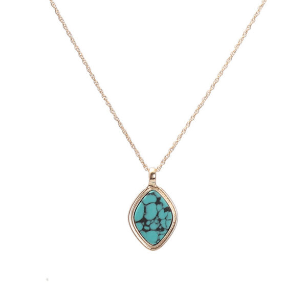 Abalone Shell Turquoise Inlaid Exquisite Short Chic Necklace - Image 5
