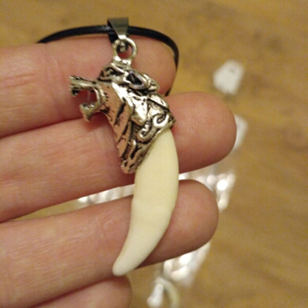 Korean version of vintage men's spike necklace - Image 6