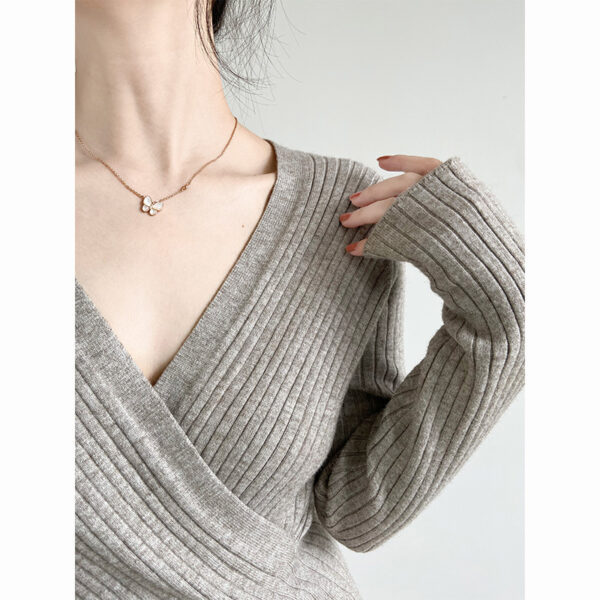 Women's Spring And Autumn Design Sweater Base Ride Top - Image 8