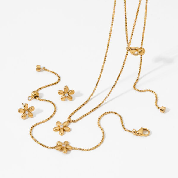 New Stainless Steel Flower Bracelet Necklace And Earring Suit Simple Fashion - Image 9