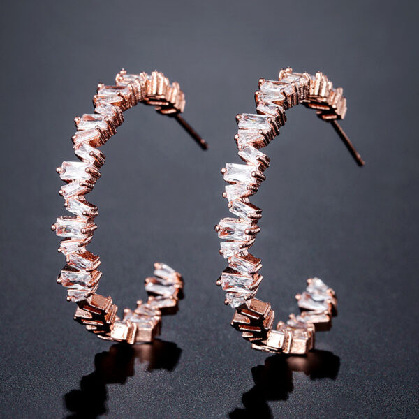 Women's Irregular Retro Inlaid Zirconium Thick C- Shaped Earrings - Image 2