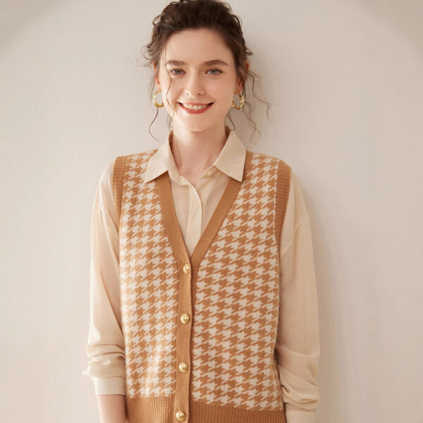 Cashmere Knitted Cardigan Sleeveless Vest Coat - Image 2