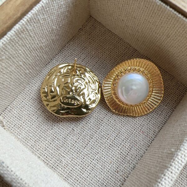 Fashion French Retro Simple Earrings For Women - Image 4