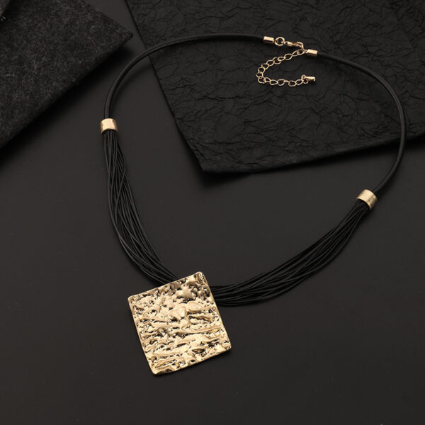 Fashionable All-match Simple Women's Metal Square Pendant - Image 2
