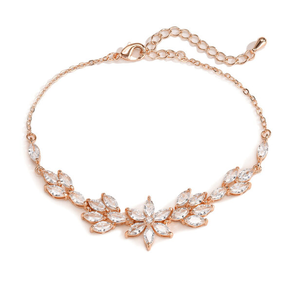 European And American Personalized Creative And Refined Flower Bracelet For Women - Image 6