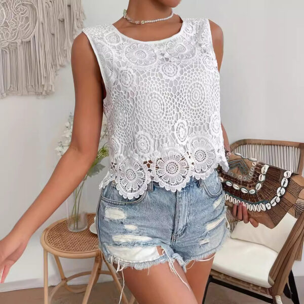 Short Solid Color Lace Casual Bottoming Shirt - Image 3