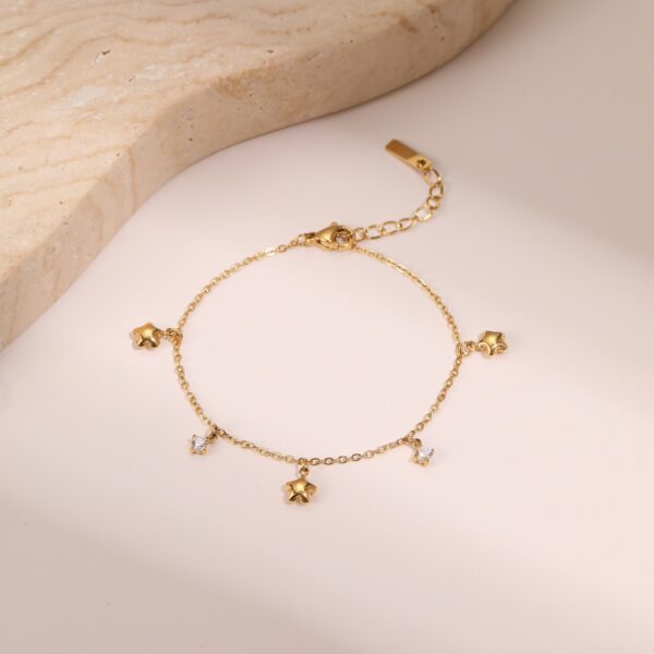 Ins Titanium Steel Bracelet 18K Gold Plating Zircon Star Pendant Exquisite - Image 3