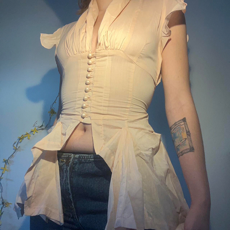 French Style Gentle Temperament Low V-neck Slim Top - Image 3