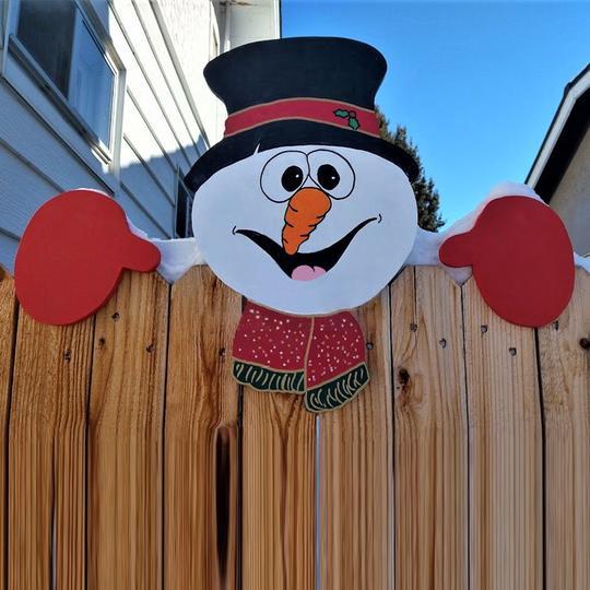 Christmas Themed Fence Garden Top Decoration - Image 10