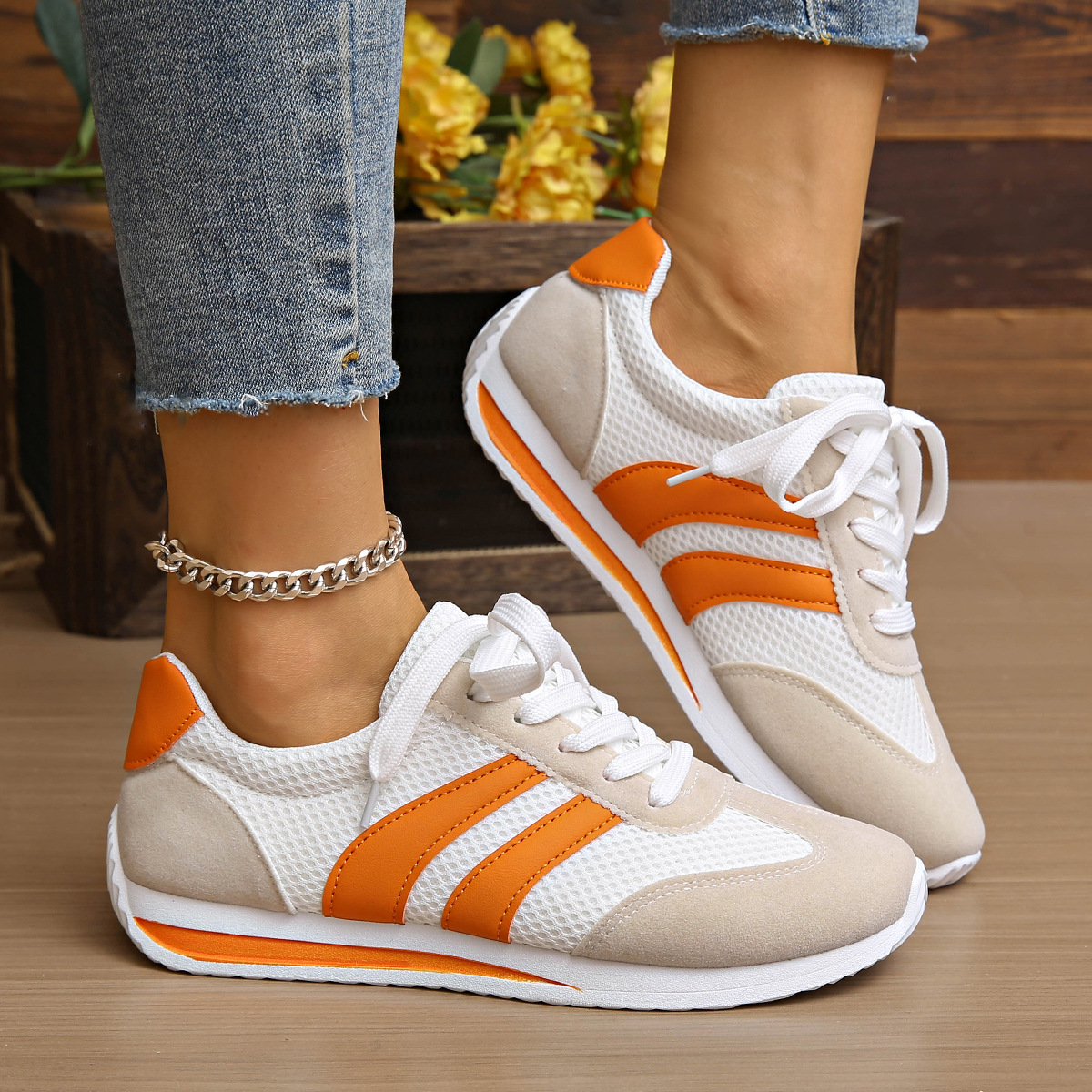 Casual and comfortable lace up sports flat bottom women's sports shoes - Image 3